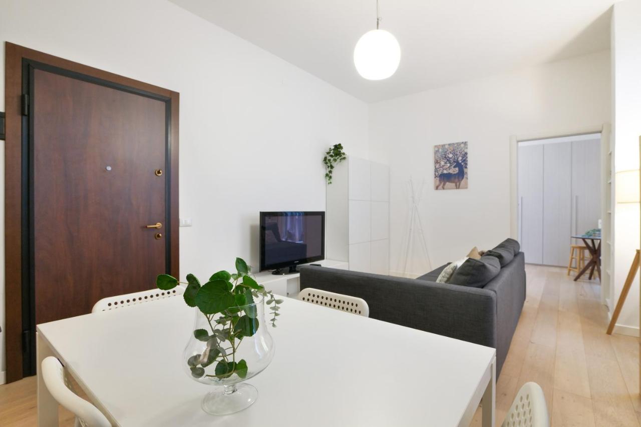 Appartement Primopiano - Copernico 10 à Milan Extérieur photo